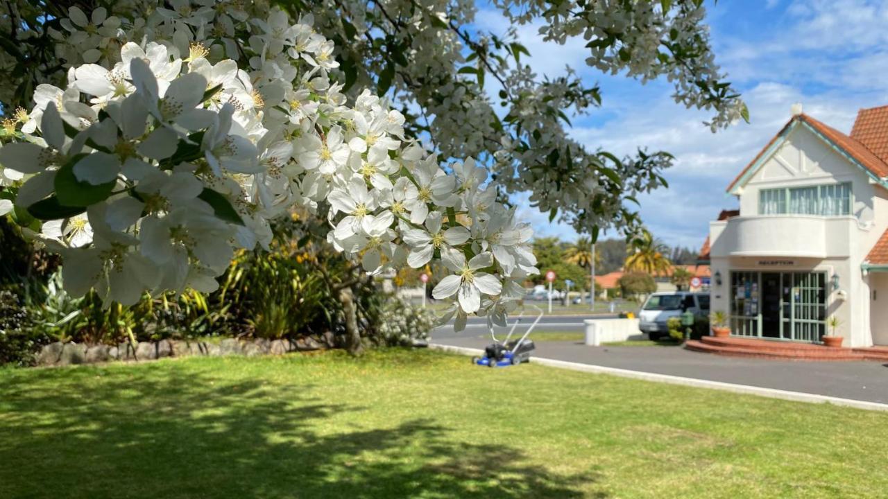 Rotorua Coachman Spa Motel Exterior photo